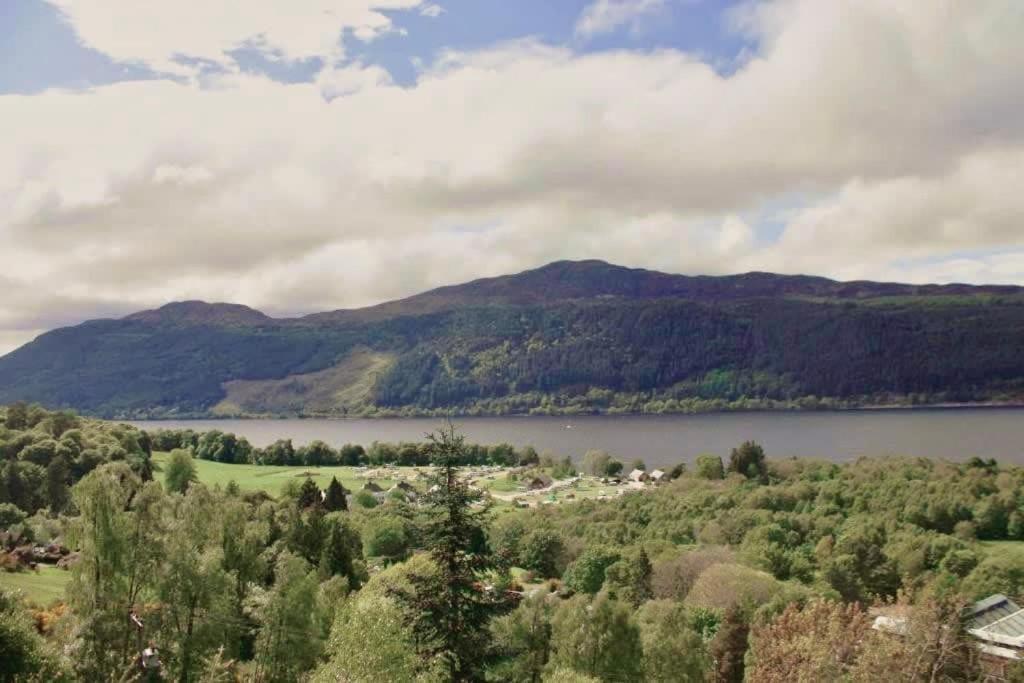 Lodges On Loch Ness Inverness Bilik gambar